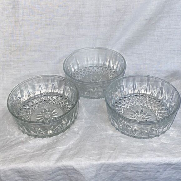 ARCOROC FRANCE Vintage Glass Bowls-Set of 3 - Picture 1 of 6
